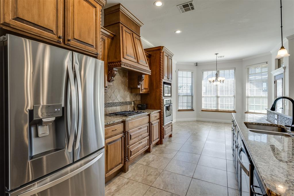 10812 Nw 34th Street Property Photo 12