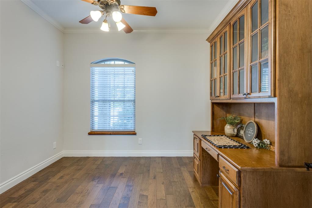 10812 Nw 34th Street Property Photo 16