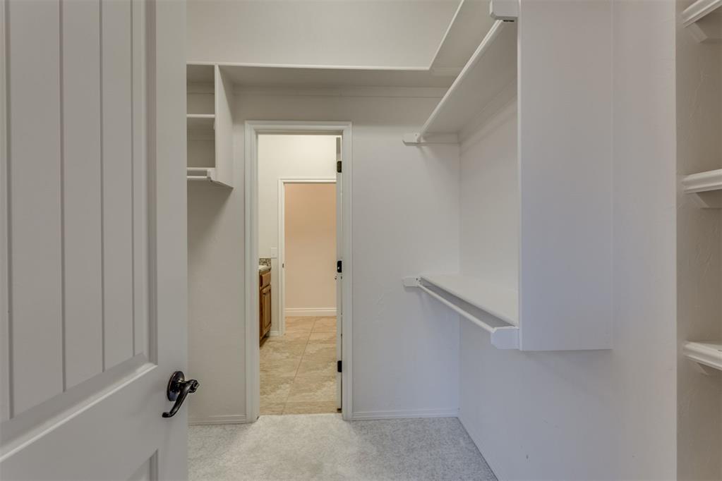 10812 Nw 34th Street Property Photo 24