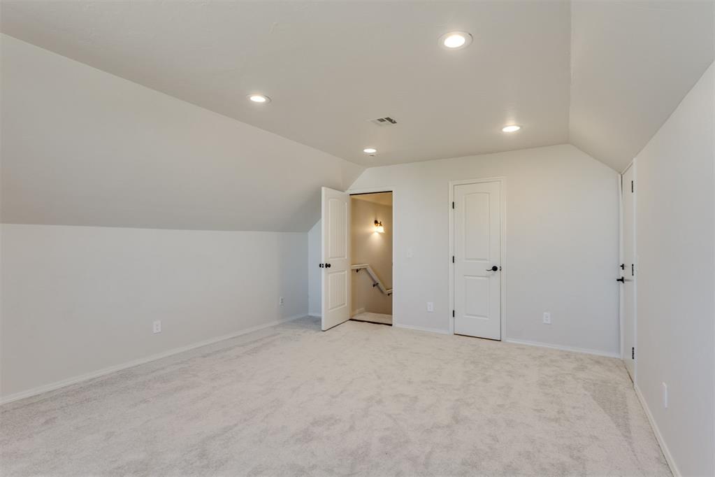 10812 Nw 34th Street Property Photo 30