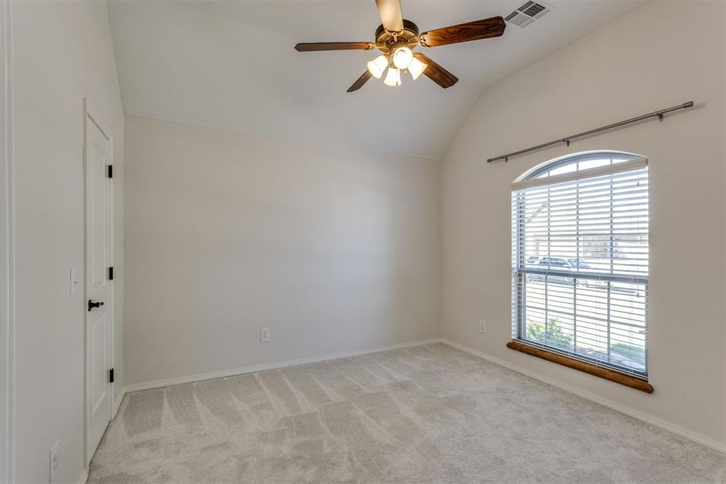 10812 Nw 34th Street Property Photo 32