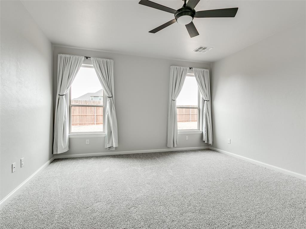 3428 Nw 186th Street Property Photo 24