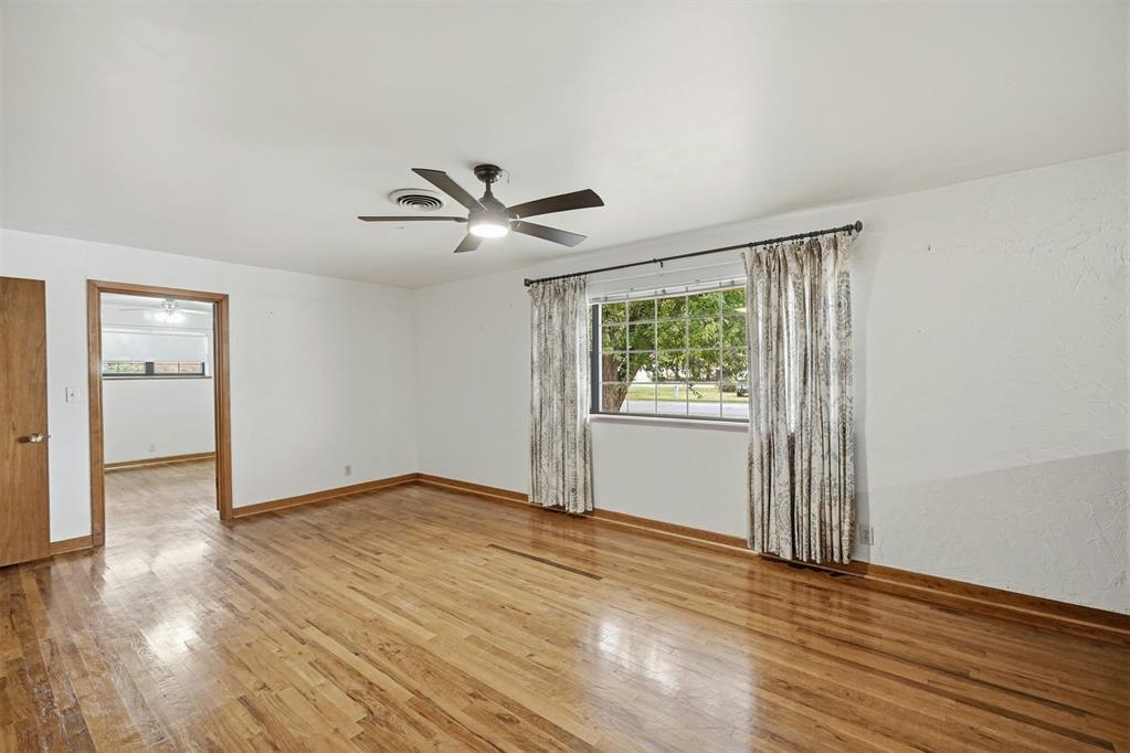 916 N Byers Avenue Property Photo 19
