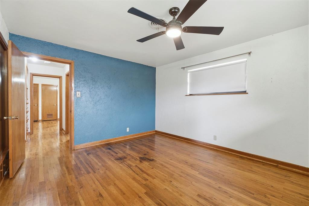 916 N Byers Avenue Property Photo 29