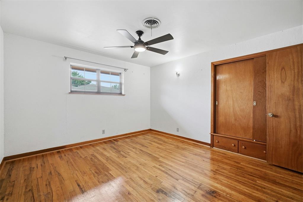 916 N Byers Avenue Property Photo 31