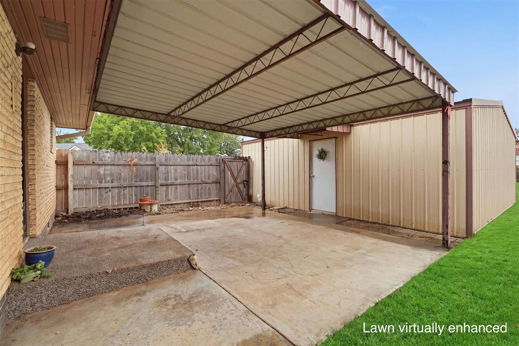 916 N Byers Avenue Property Photo 39