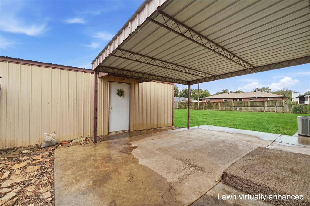 916 N Byers Avenue Property Photo 40