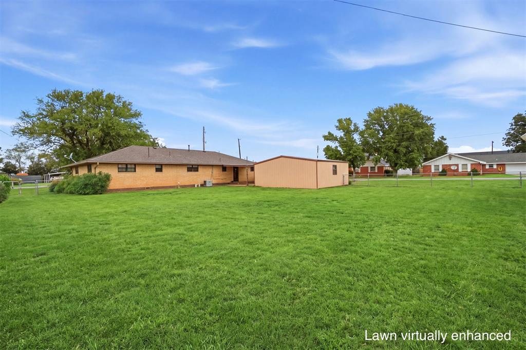 916 N Byers Avenue Property Photo 43