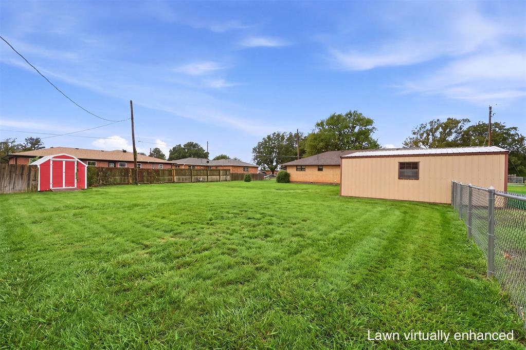 916 N Byers Avenue Property Photo 45