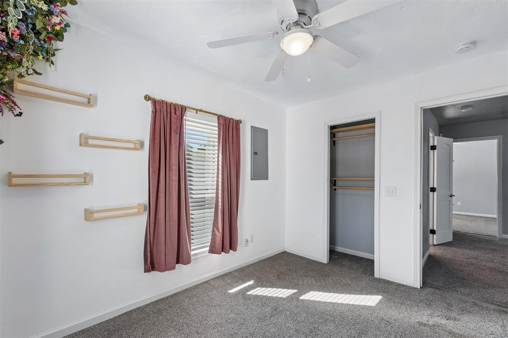 703 S Dewey Avenue Property Photo 9