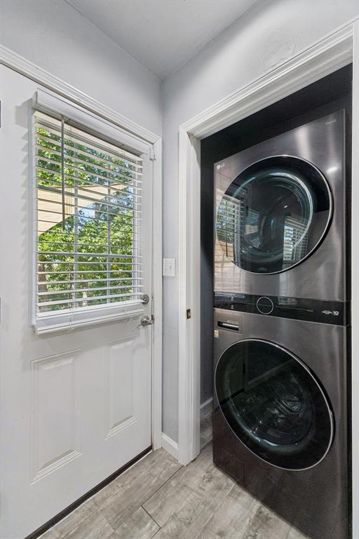 703 S Dewey Avenue Property Photo 10
