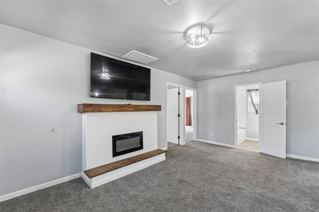 703 S Dewey Avenue Property Photo 16