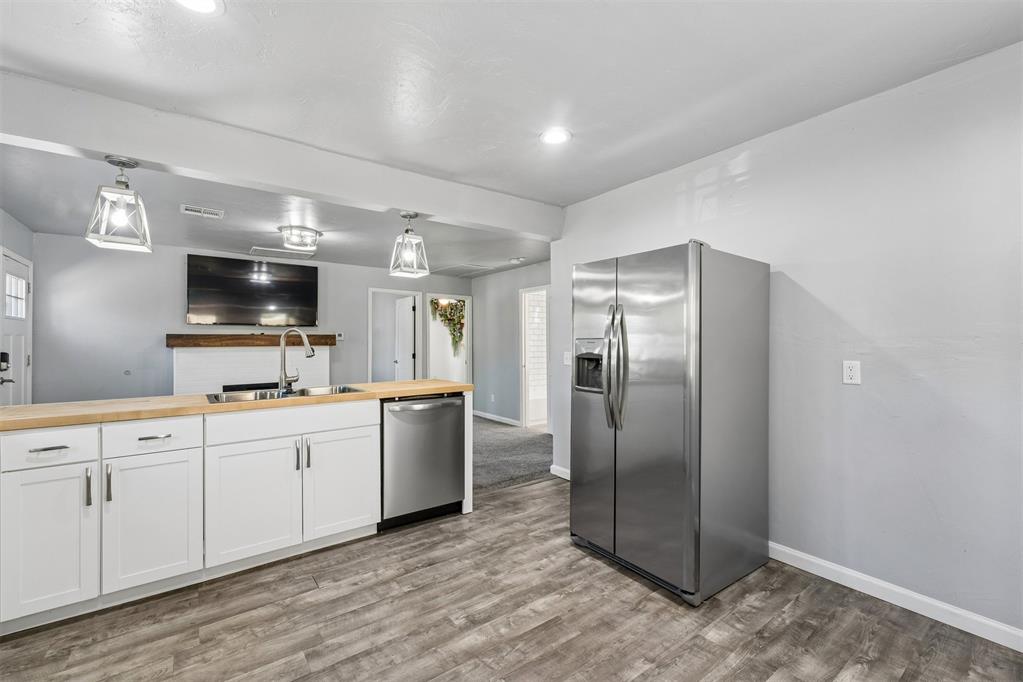 703 S Dewey Avenue Property Photo 18