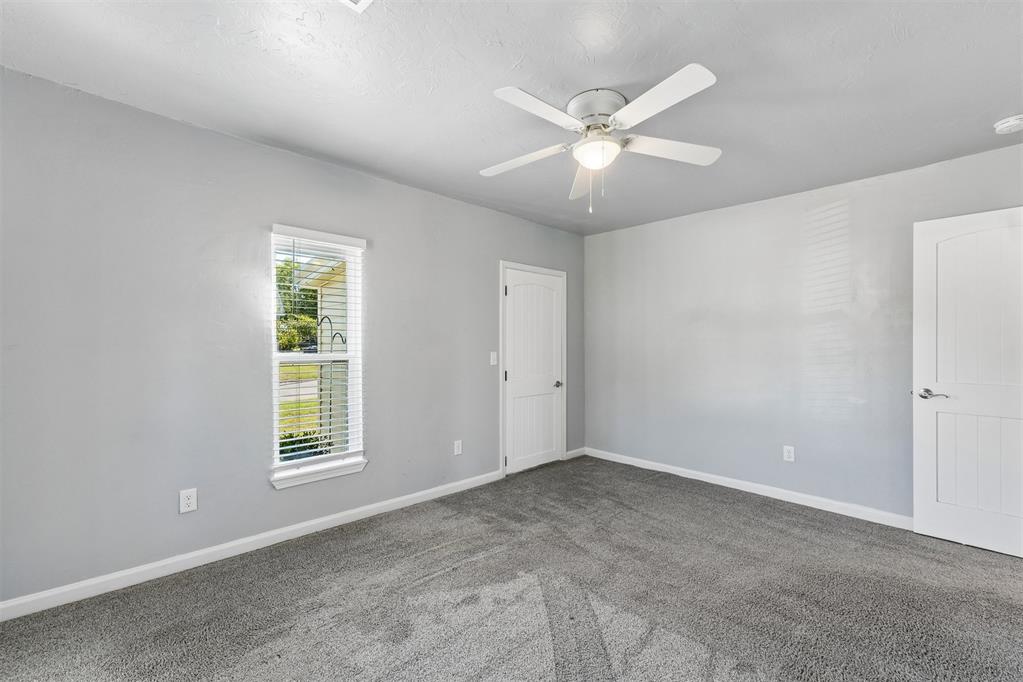 703 S Dewey Avenue Property Photo 27
