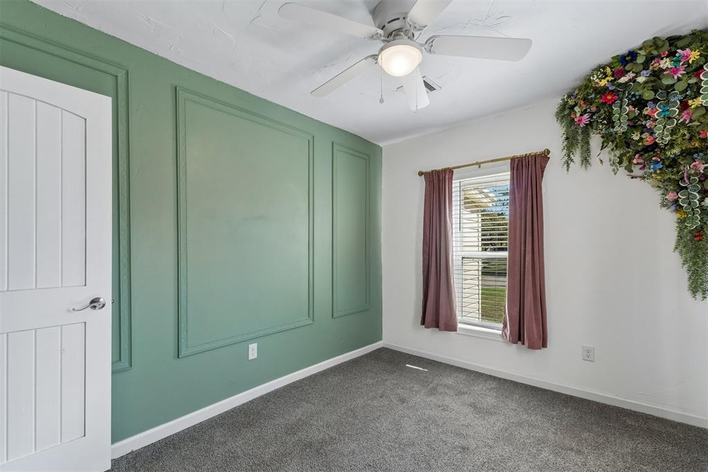 703 S Dewey Avenue Property Photo 30