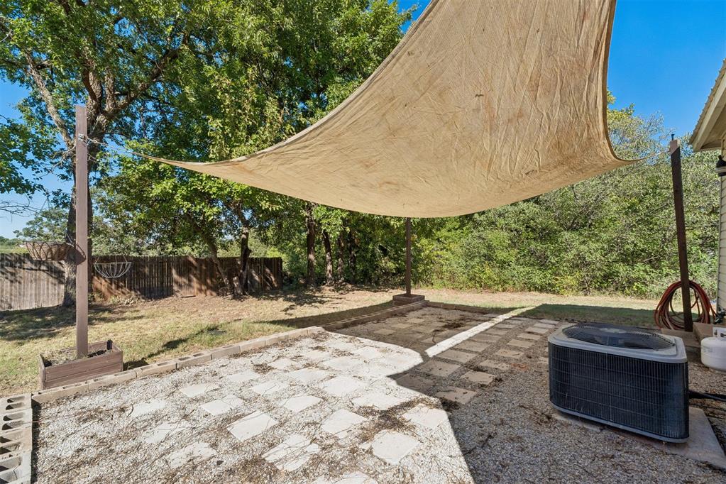 703 S Dewey Avenue Property Photo 34