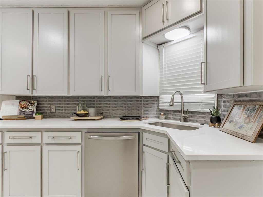 1253015 Property Photo 27