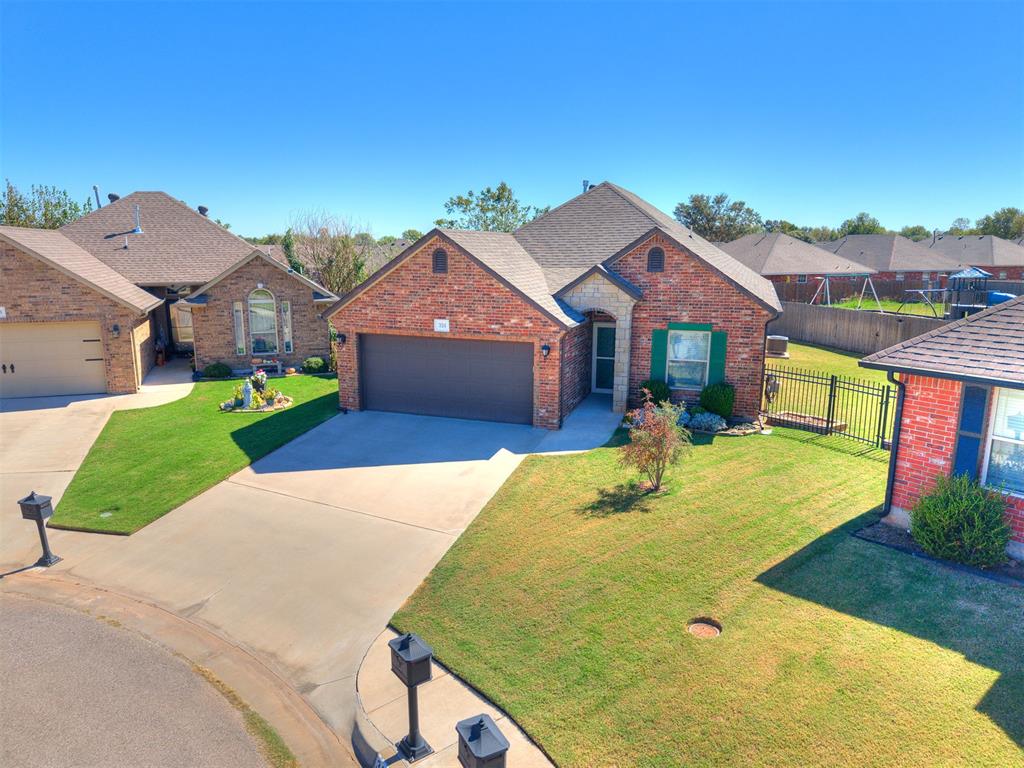 324 Golden Leaf Court Property Photo 10