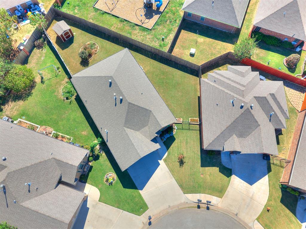 324 Golden Leaf Court Property Photo 11