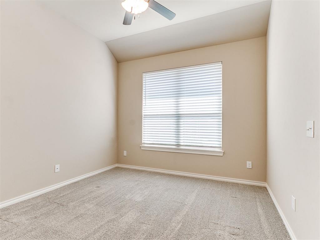 324 Golden Leaf Court Property Photo 22