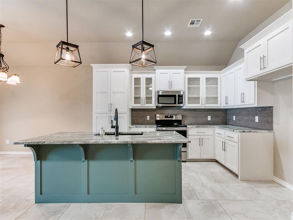 324 Golden Leaf Court Property Photo 25