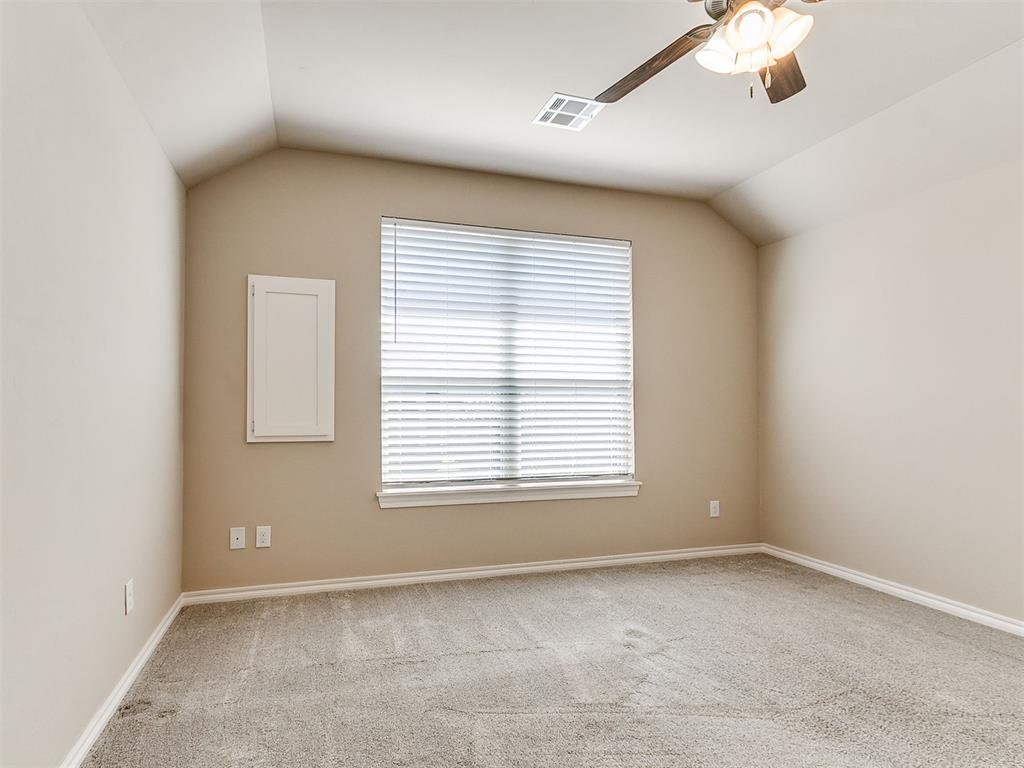 324 Golden Leaf Court Property Photo 36