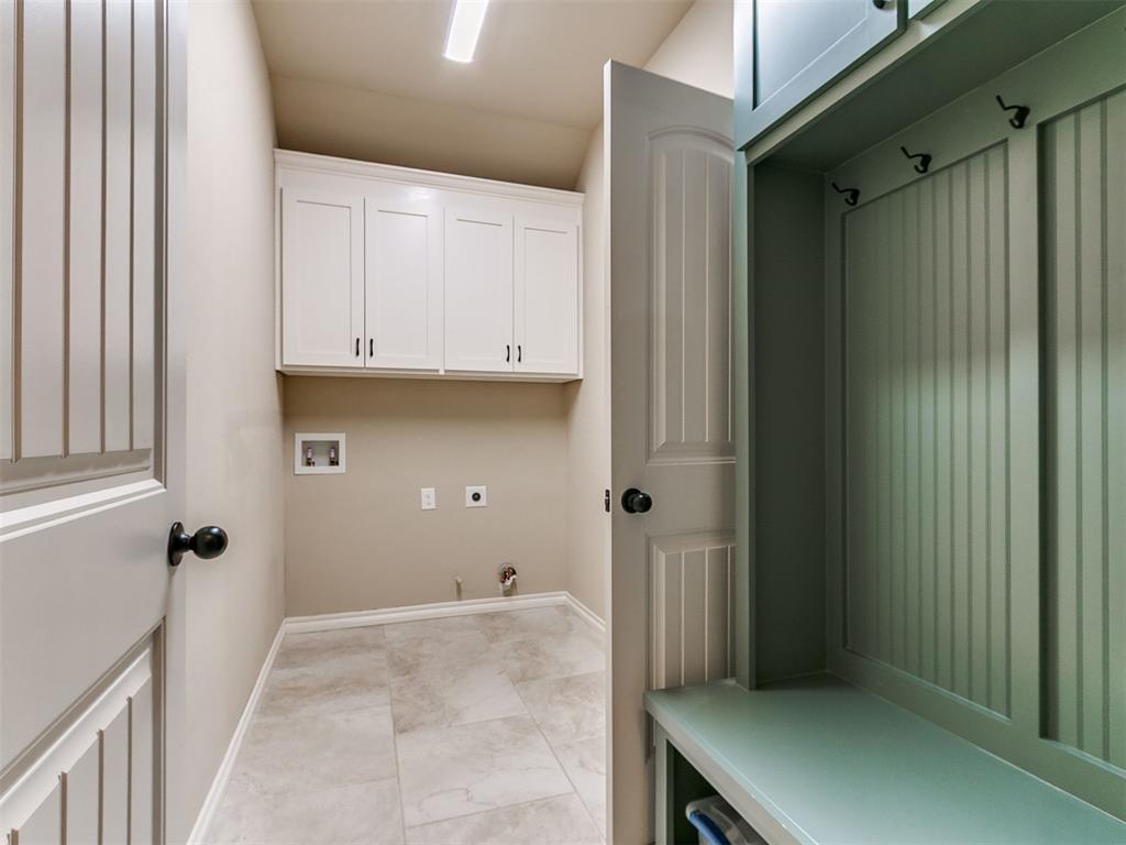 324 Golden Leaf Court Property Photo 42