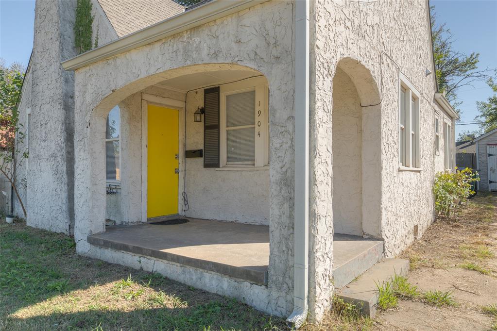 1904 Nw 30th Street Property Photo 4