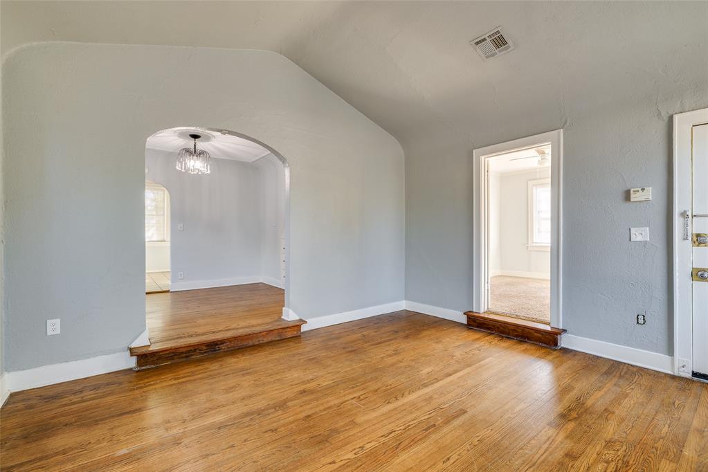1904 Nw 30th Street Property Photo 6
