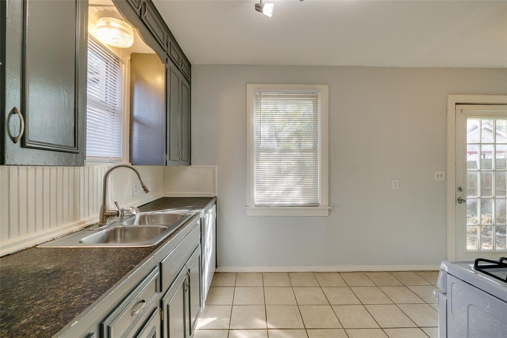 1904 Nw 30th Street Property Photo 12