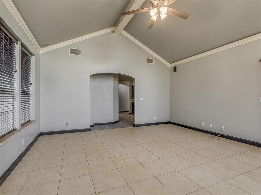 6709 Nw 34th Street Property Photo 11
