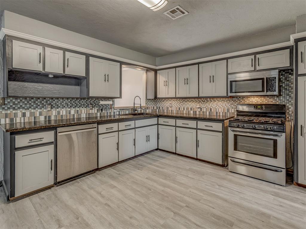6709 Nw 34th Street Property Photo 13