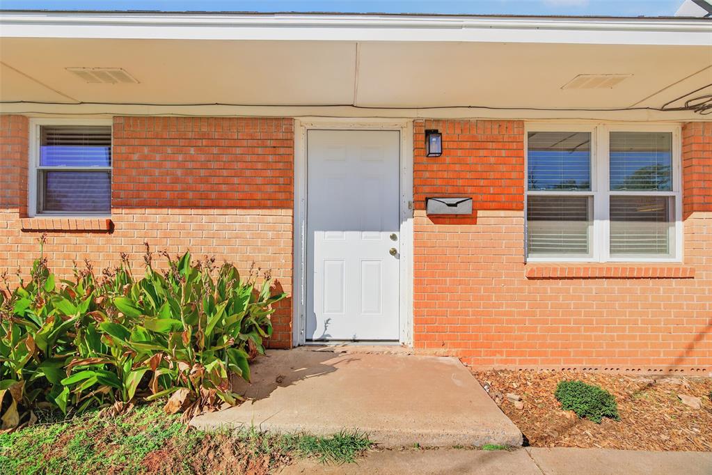 501 S Galena Avenue Property Photo 2