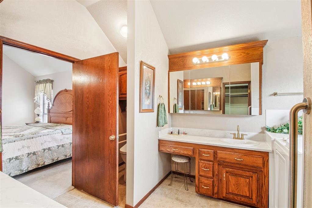 2824 Sw 107th Street Property Photo 25