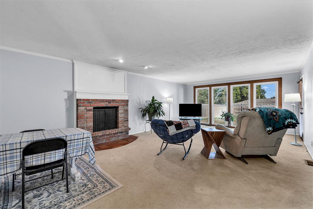 1208 Kingston Drive Property Photo 6