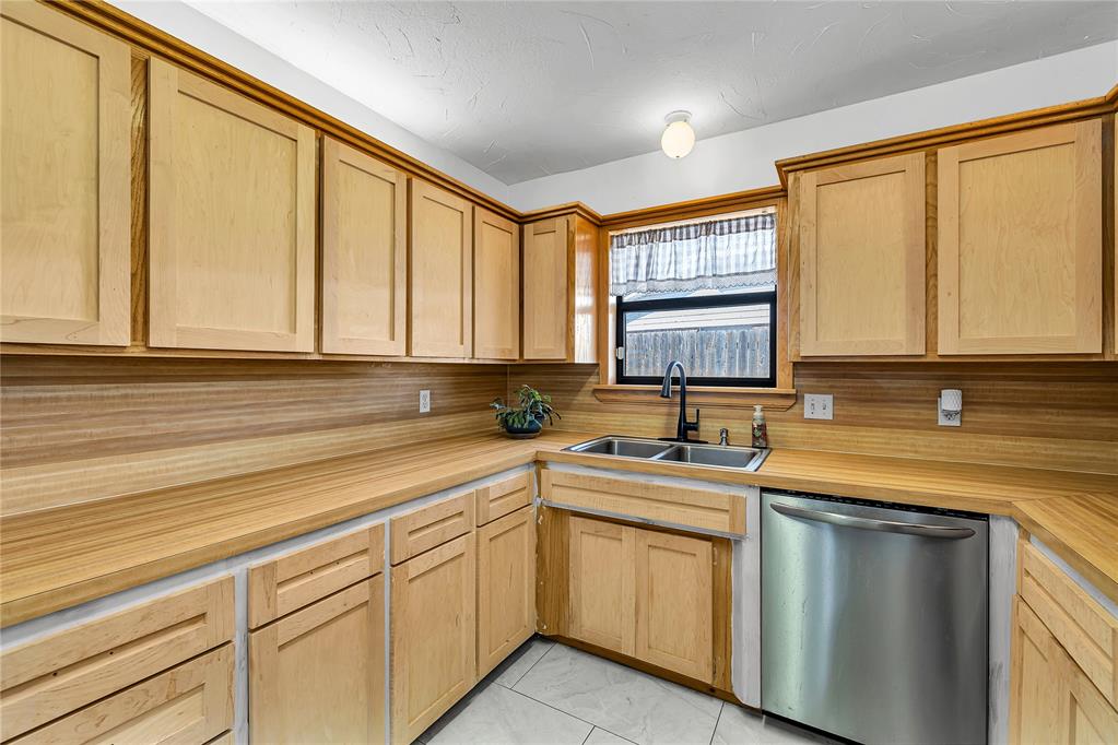 1208 Kingston Drive Property Photo 15
