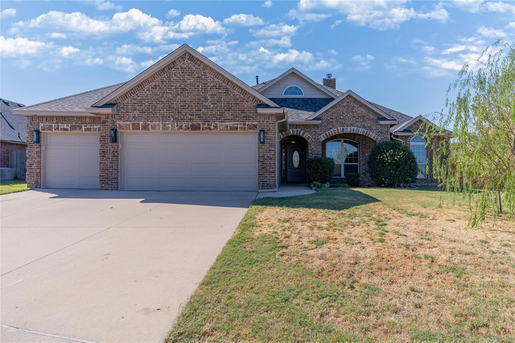 8729 Ally Way Property Photo 4