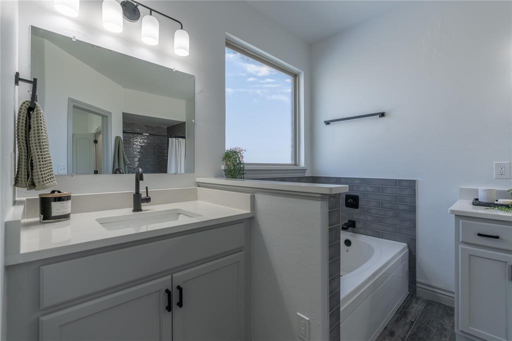 8729 Ally Way Property Photo 25