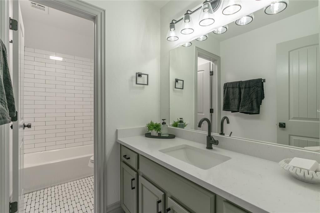 8729 Ally Way Property Photo 37
