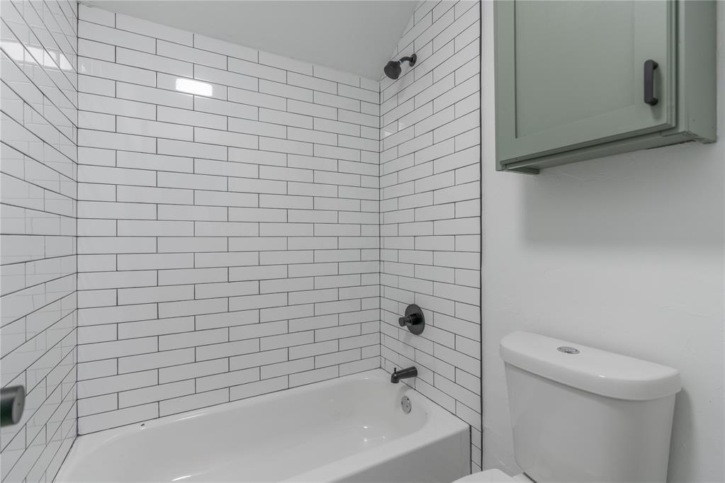 8729 Ally Way Property Photo 38