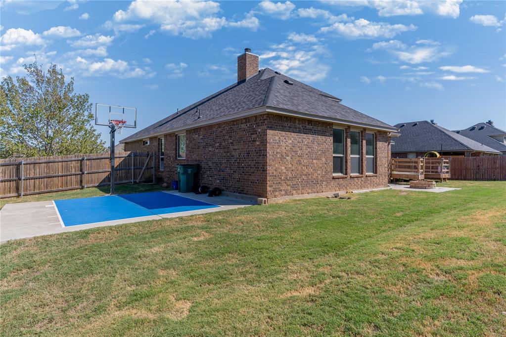 8729 Ally Way Property Photo 43