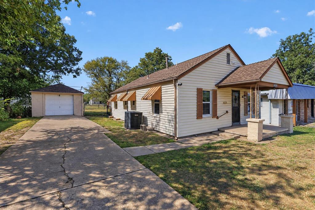 1606 S Choctaw Avenue Property Photo 2