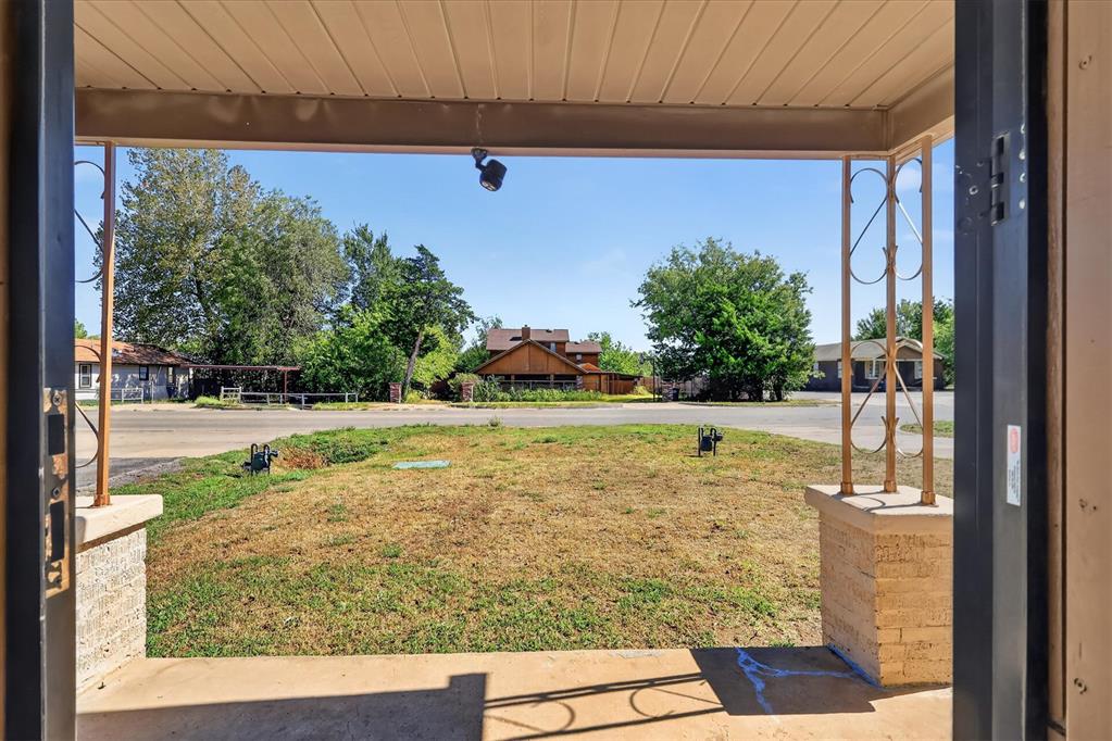 1606 S Choctaw Avenue Property Photo 6