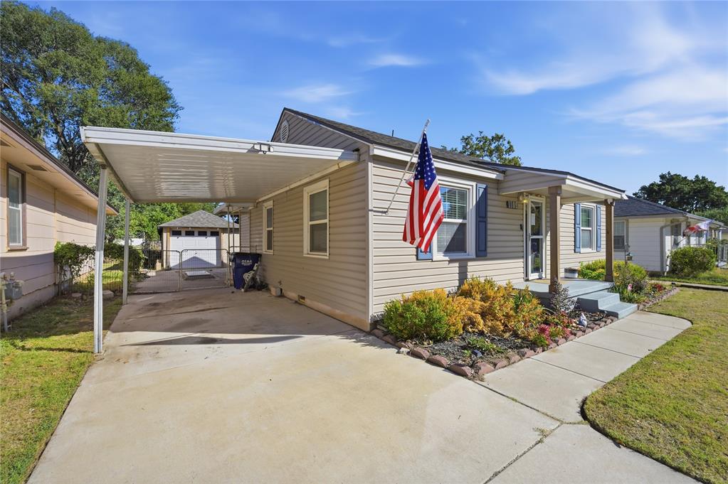 1109 E Oak Street Property Photo 25