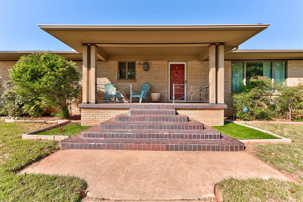 3305 Venice Boulevard Property Photo 2