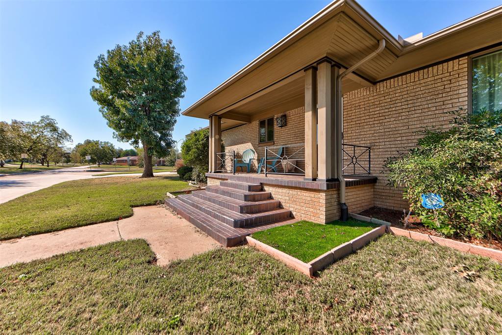 3305 Venice Boulevard Property Photo 3