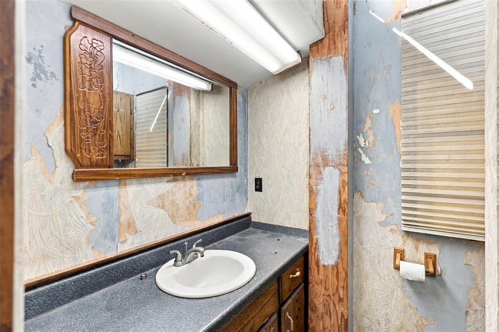 8801 Howard Avenue Property Photo 15
