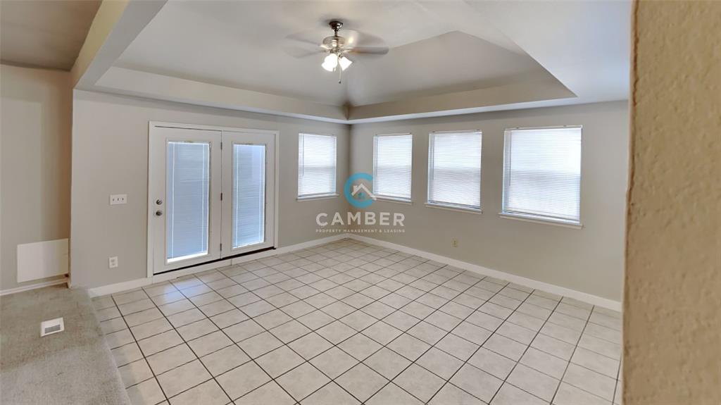 13233 Eastridge Drive Property Photo 5