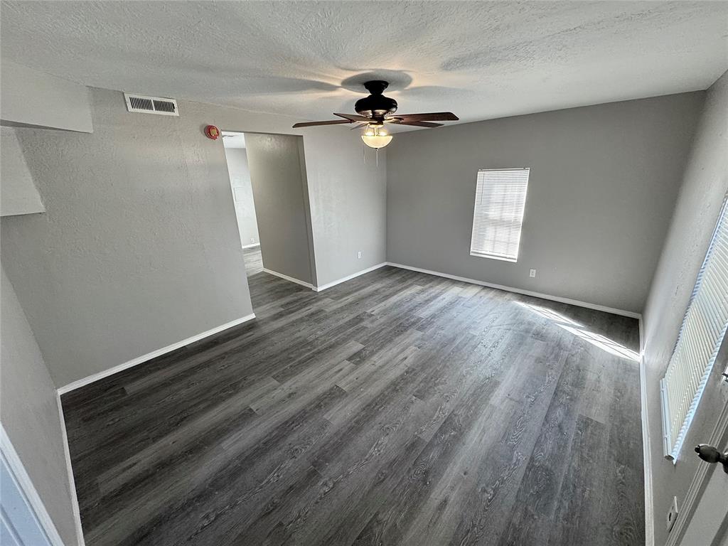 740 Nw 91st Street Property Photo 2
