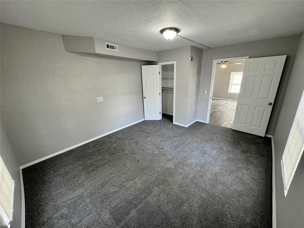 740 Nw 91st Street Property Photo 12